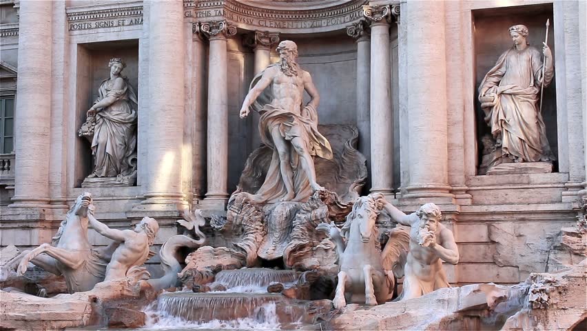 statue fontana di trevi