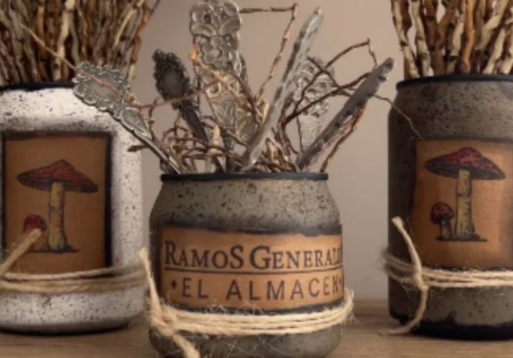 vasetti realizzati con delle lattine vuote